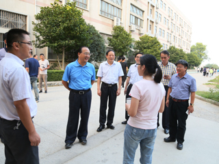 半岛(中国)官方_半岛网页版召开文明创建专题工作会议