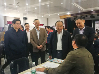 半岛网页版信息学院成功举办2019届师范生专场招聘会
