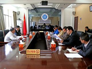 半岛(中国)官方_半岛网页版召开博士学位授予单位建设工作专题会议