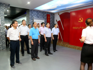 半岛(中国)官方_半岛网页版组织赴淮北市反腐倡廉警示教育中心接受“讲严立”现场警示教育