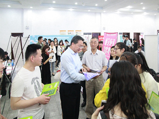 半岛网页版信息学院举办2019年春季校园双选会
