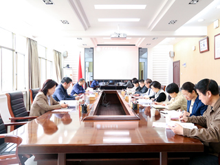 半岛(中国)官方_半岛网页版召开校史馆建设推进会