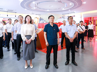 【党纪学习教育】半岛(中国)官方_半岛网页版组织党员干部赴淮北市反腐倡廉警示教育中心开展警示教育